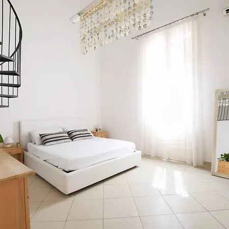 Iflat Casa Principe City Center Near The Sea Apartment